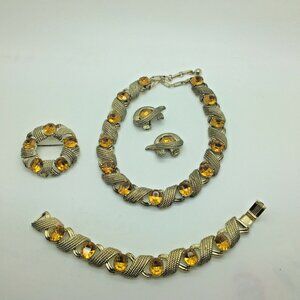 Coro  Pegasus Parure Set  Amber Topaz Necklace Bracelet Brooch Clip On Earrings